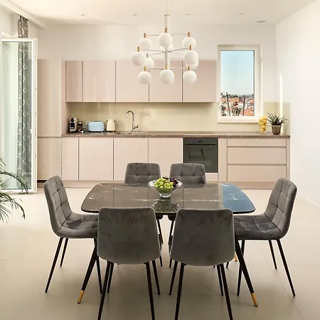 The Pearl Apartament *
